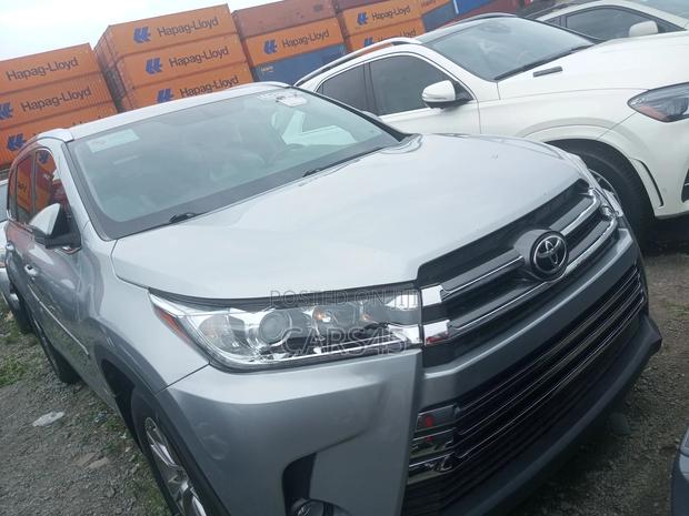 Toyota Highlander 2015 Silver