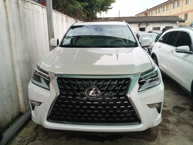 Lexus GX 2023 White