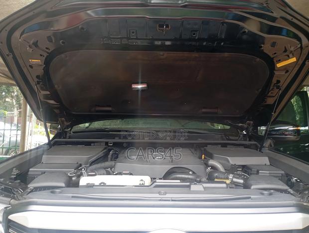 Toyota Land Cruiser 2022 Black