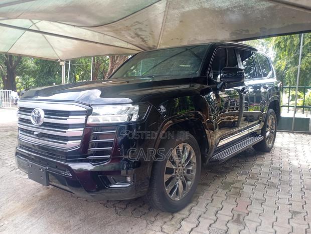 Toyota Land Cruiser 2022 Black