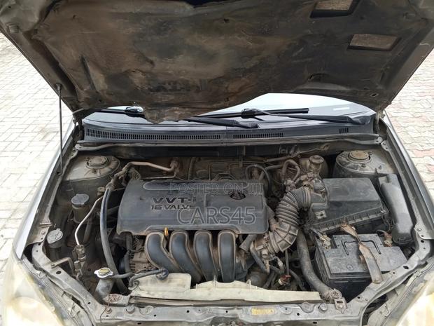 Toyota Corolla 2007 Gray