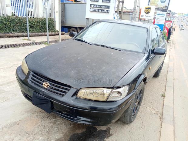 Toyota Camry 1997 Black