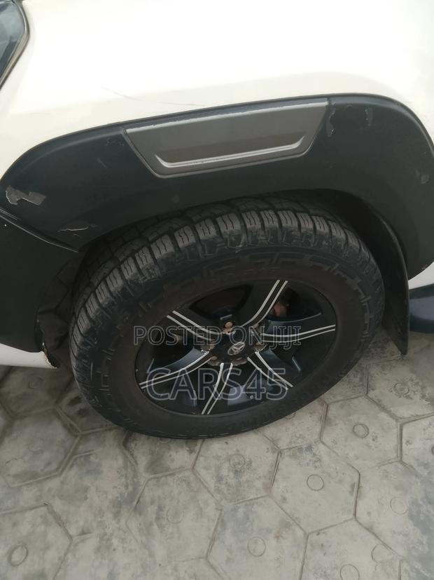 Toyota Hilux 2014 White