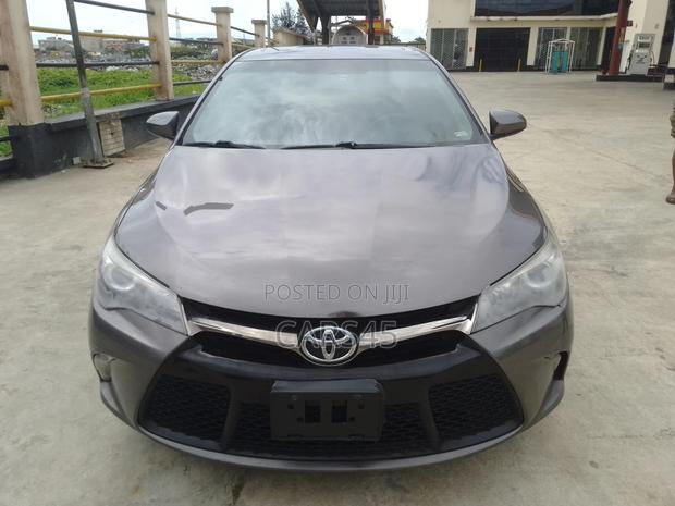 Toyota Camry 2017 Gray