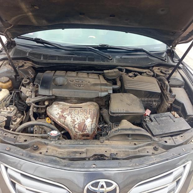 Toyota Camry 2011 Gray