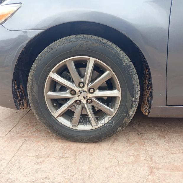 Toyota Camry 2011 Gray