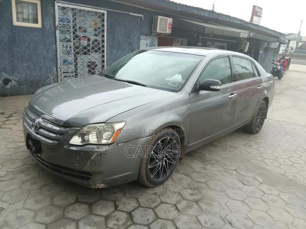 Toyota Avalon 2006 Gray