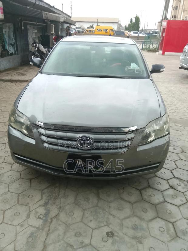 Toyota Avalon 2006 Gray