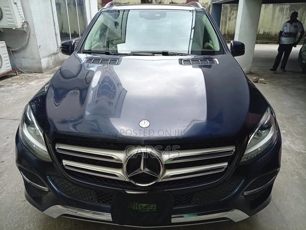 Mercedes-Benz GLE-Class 2016 Blue
