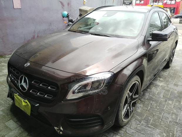 Mercedes-Benz GLA 250 2019 Brown
