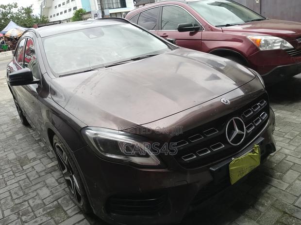 Mercedes-Benz GLA 250 2019 Brown