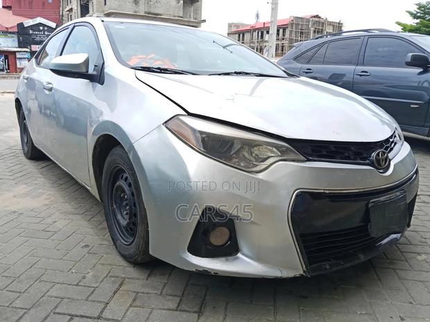 Toyota Corolla 2014 Silver