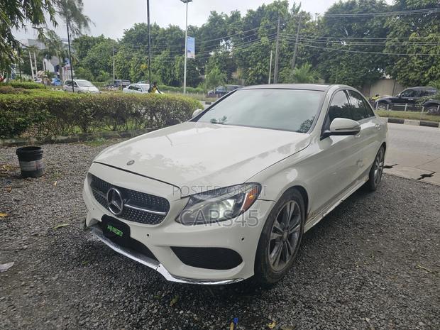Mercedes-Benz C300 2015 White