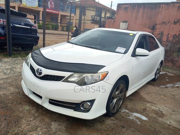 Toyota Camry 2014 White