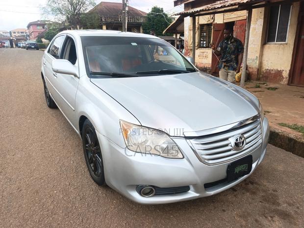 Toyota Avalon 2010 Silver