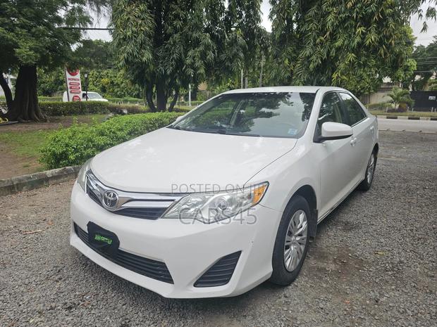 Toyota Camry 2014 White