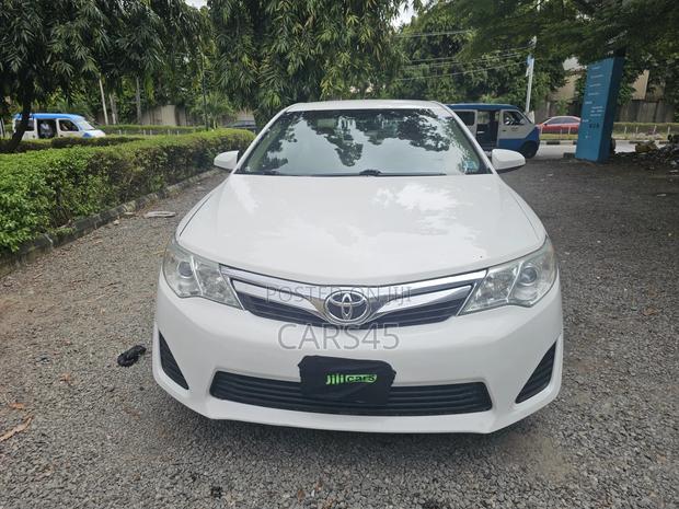 Toyota Camry 2014 White