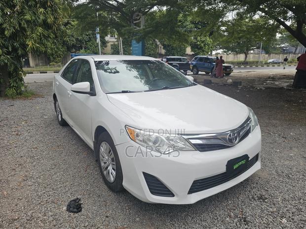 Toyota Camry 2014 White