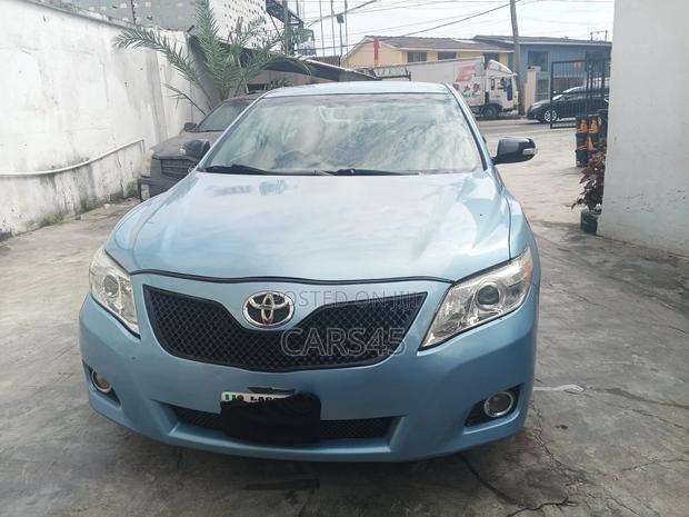 Toyota Camry 2007 Blue