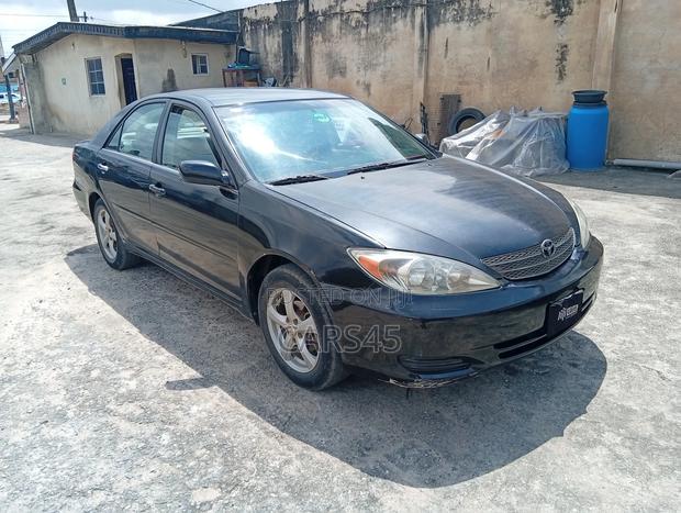 Toyota Camry LE 4dr Sedan (2.4L 4cyl 4A) 2004 Black