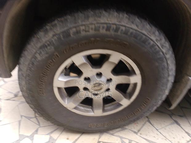 Nissan Titan 2005 Black