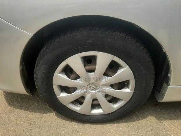 Toyota Corolla 2011 Silver