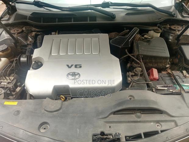 Toyota Camry 2011 Gray