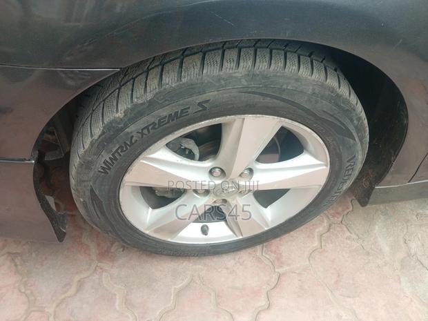 Toyota Camry 2011 Gray