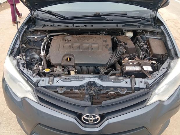 Toyota Corolla 2015 Gray