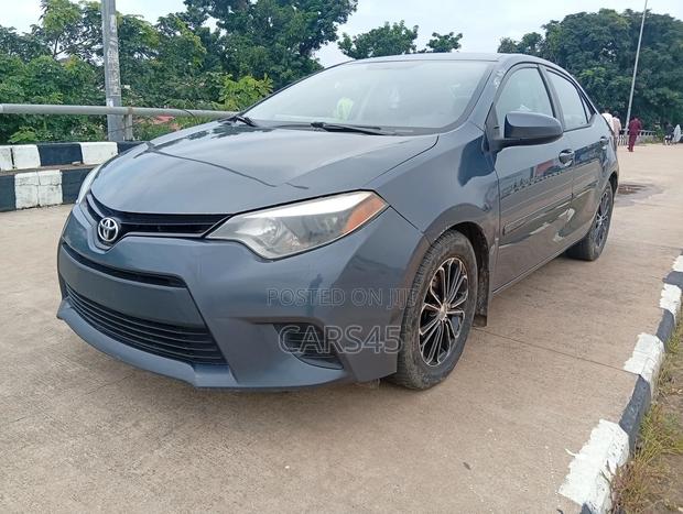 Toyota Corolla 2015 Gray