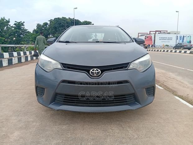 Toyota Corolla 2015 Gray