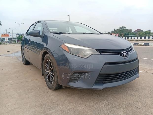 Toyota Corolla 2015 Gray