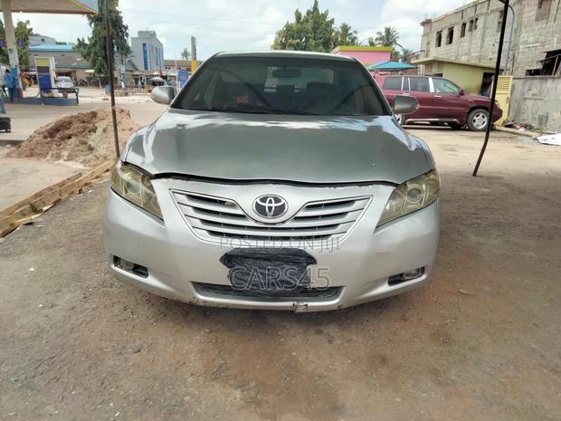 Toyota Camry 2007 Silver
