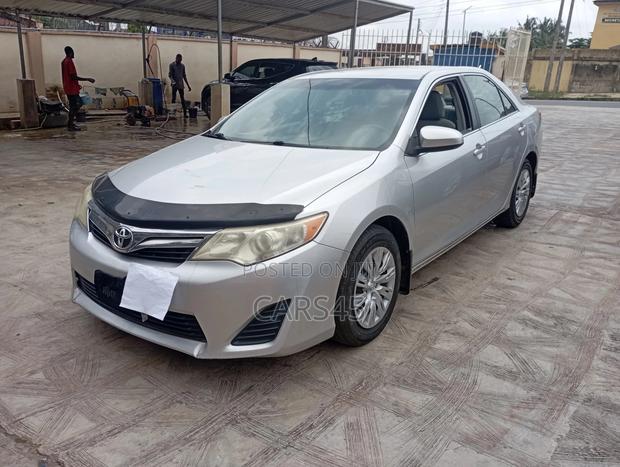 Toyota Camry 2013 Silver