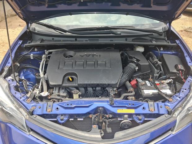 Toyota Corolla 2018 Blue