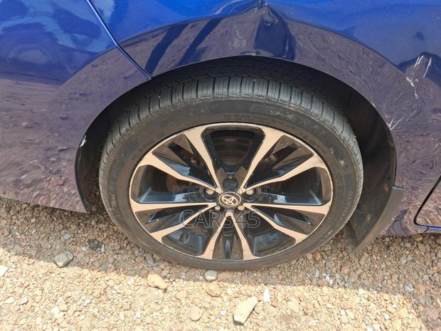 Toyota Corolla 2018 Blue