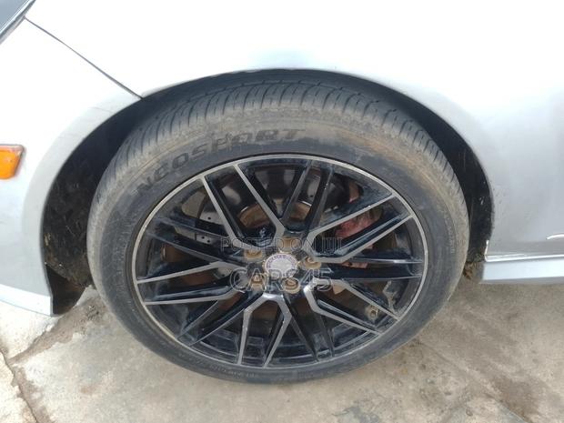 Mercedes-Benz C300 2013 Blue