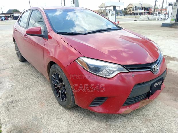 Toyota Corolla 2016 Red