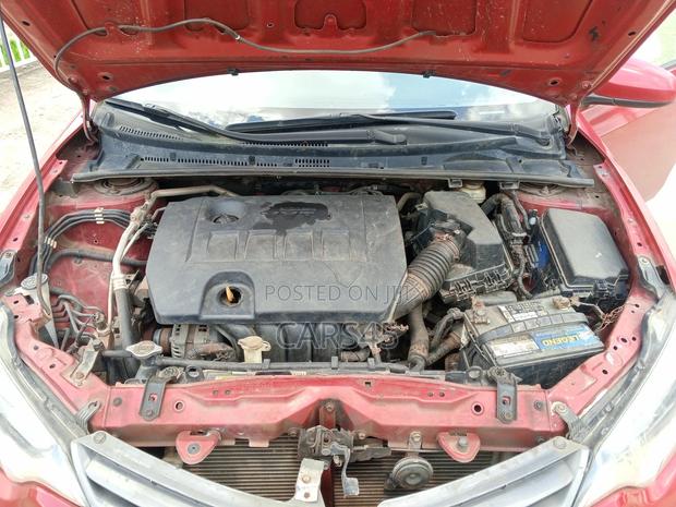 Toyota Corolla 2016 Red