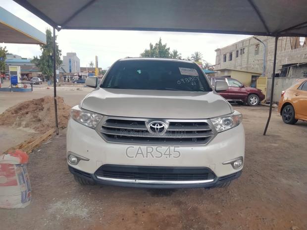 Toyota Highlander 2012 White