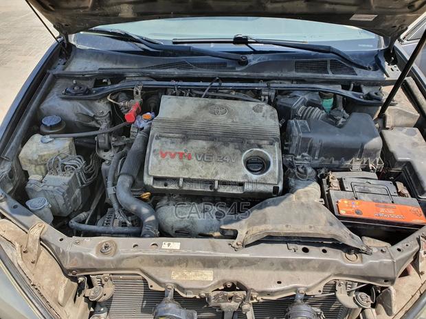 Toyota Camry 2005 Gray