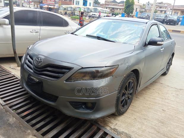 Toyota Camry 2008 Gray