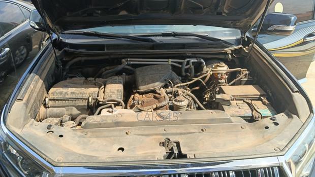 Toyota Land Cruiser Prado 2.7 2021 Black