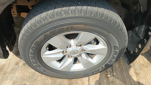 Toyota Land Cruiser Prado 2.7 2021 Black
