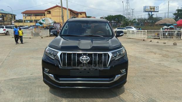 Toyota Land Cruiser Prado 2.7 2021 Black