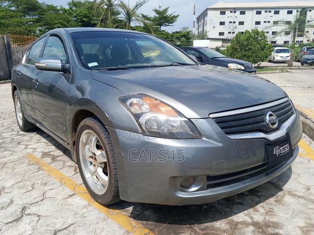 Nissan Altima 2007 Gray