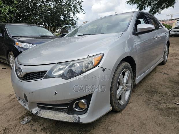 Toyota Camry 2013 Gray