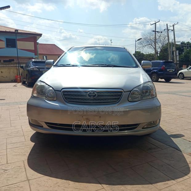 Toyota Corolla 2005 Silver