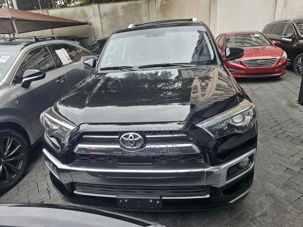 Toyota 4-Runner 2020 Black