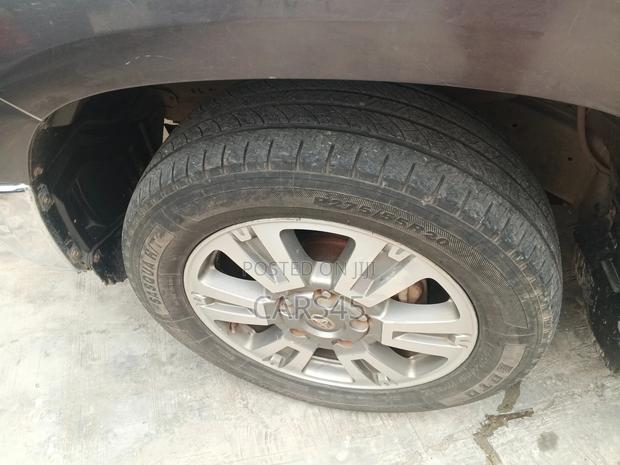 Toyota Tundra 2016 Gray